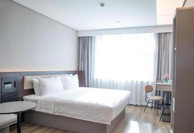 Hanting Hotel Changchun Renmin Street