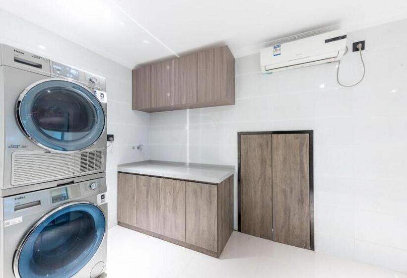 Hanting Hotel Chongqing North Railway Station Longtou Temple Park Metro Station