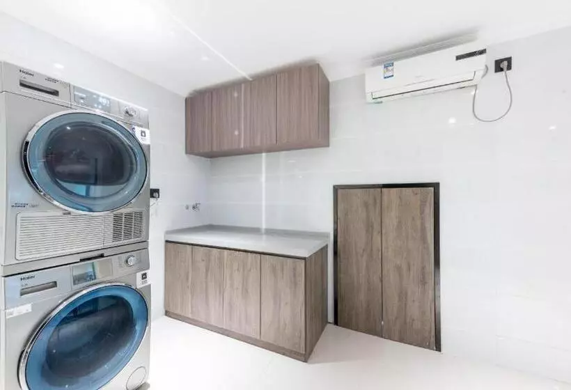 Hanting Hotel Chongqing North Railway Station Longtou Temple Park Metro Station