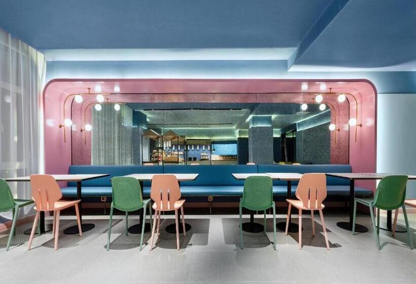 Hanting Hotel Taiyuan South Middle Ring High Speed Railway Station