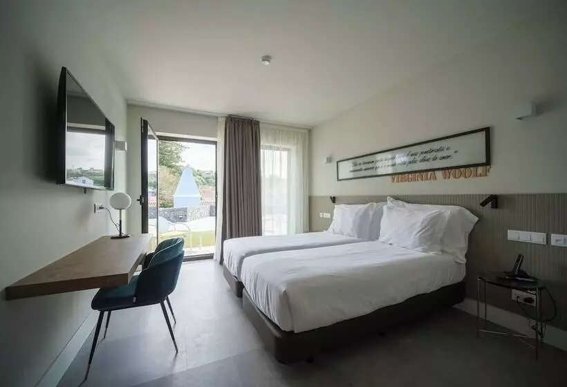 ホテル Azores Book