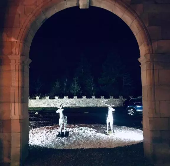 ホテル Carbisdale Castle