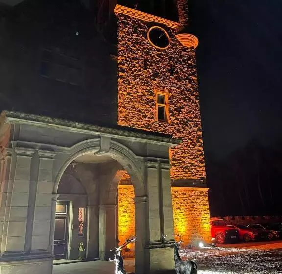 ホテル Carbisdale Castle