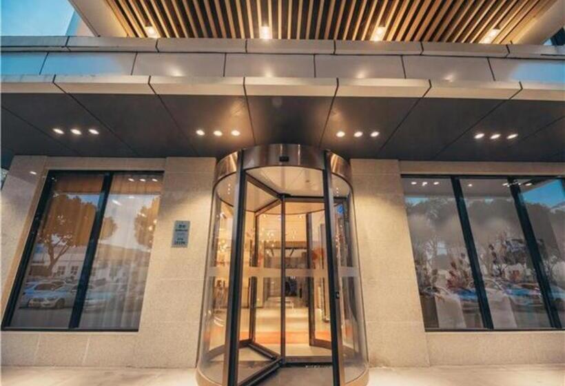 Отель City Comfort Inn Suzhou Hanshan Temple Binhe Road Metro Station