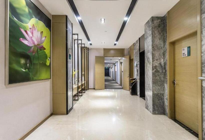 Отель City Comfort Inn Suzhou Hanshan Temple Binhe Road Metro Station