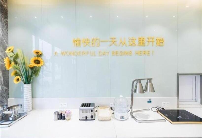 Отель City Comfort Inn Suzhou Hanshan Temple Binhe Road Metro Station