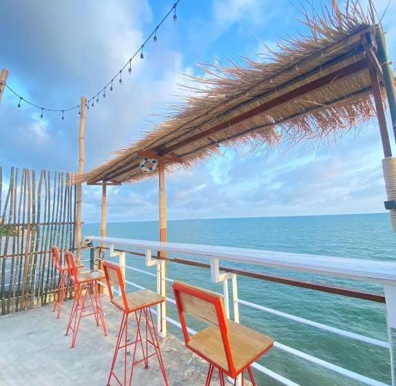 Отель Phala Shore Resort