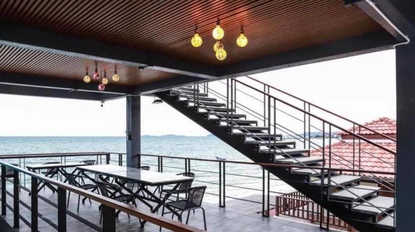 Отель Phala Shore Resort