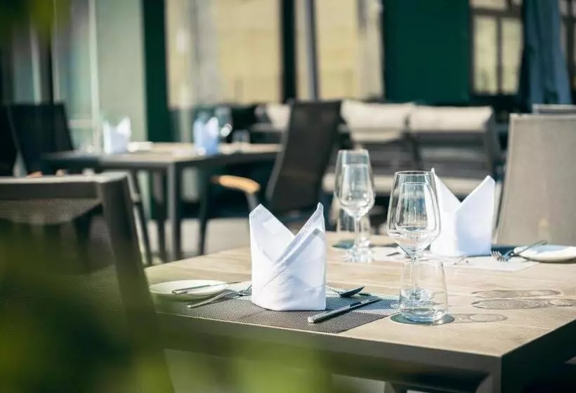 Hotelli Target World Hunter S Lodge