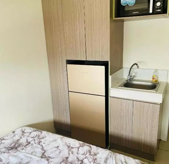 Hotelli Urban Deca Tower Edsa