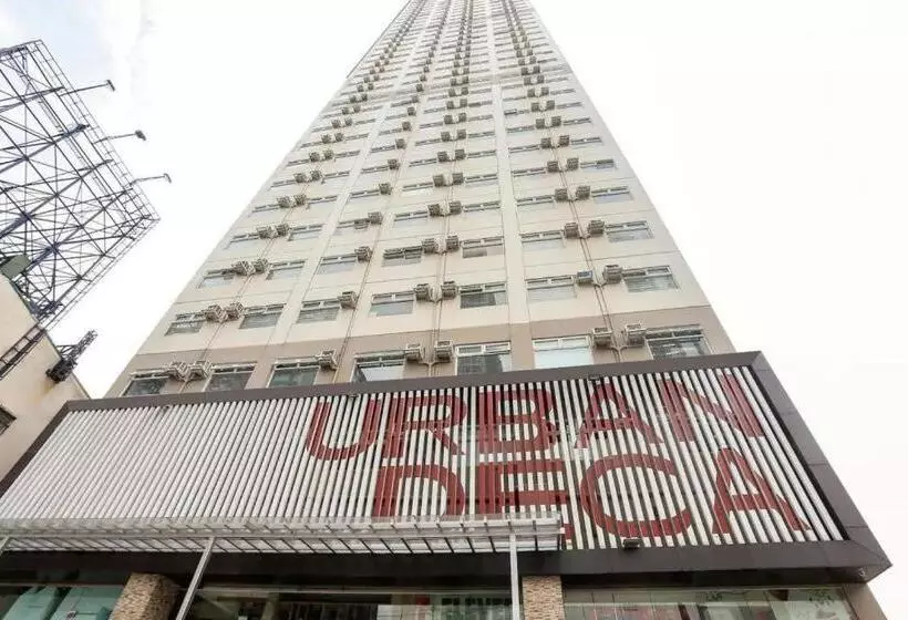 Hotelli Urban Deca Tower Edsa