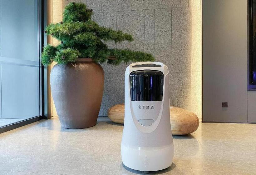 Ji Hotel Changchun North Lake Wuyue Plaza