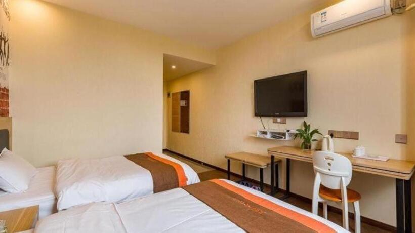 Jun Hotel Jiangsu Nanjing Jiangning District Lukou Airport Tongshan Metro Station