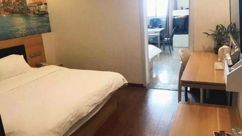 Jun Hotel Jiangsu Nanjing Jiangning District Lukou Airport Tongshan Metro Station