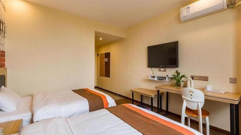 Jun Hotel Jiangsu Nanjing Jiangning District Lukou Airport Tongshan Metro Station