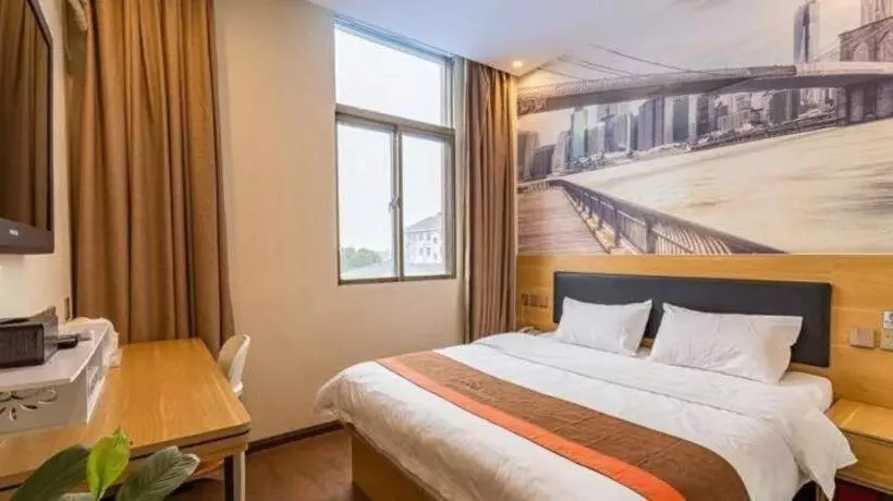 Jun Hotel Jiangsu Nanjing Jiangning District Lukou Airport Tongshan Metro Station