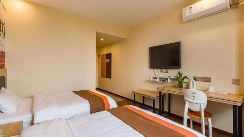 Jun Hotel Jiangsu Nanjing Jiangning District Lukou Airport Tongshan Metro Station