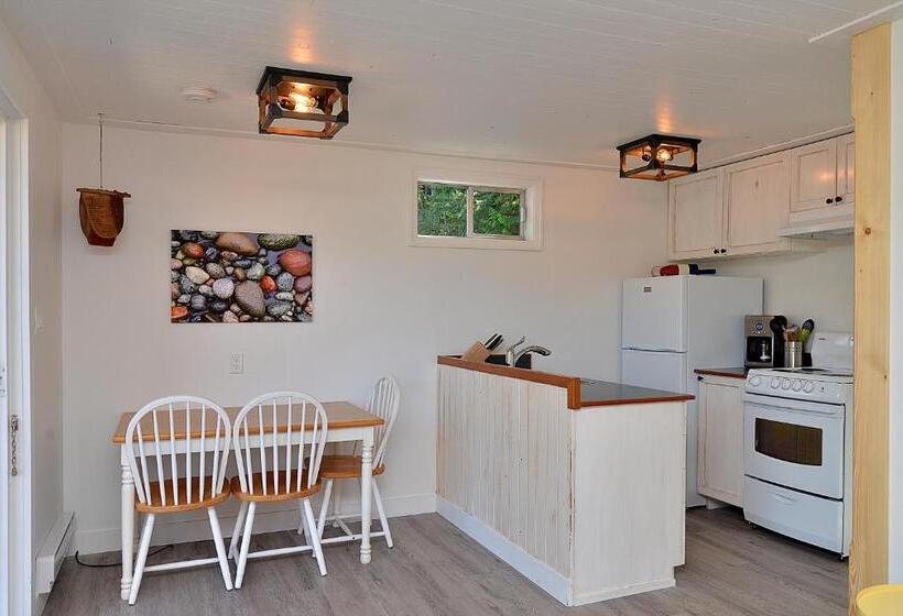 汽车旅馆  John Henry S Marina And Resort