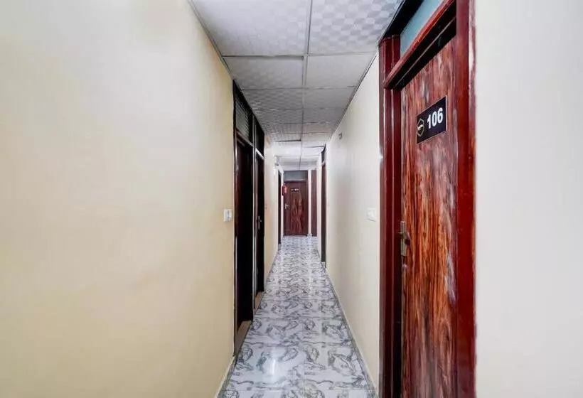 Oyo 82482 Hotel Welcome