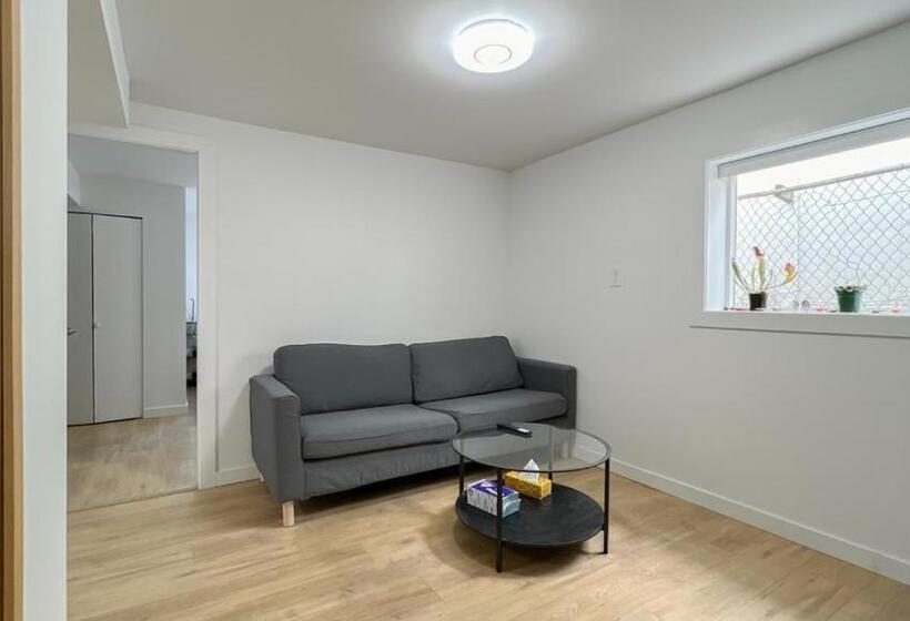 Majatalo A Guest Room