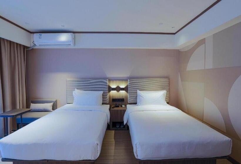 Hanting Hotel Chongqing Yunyang Bingjiang Park