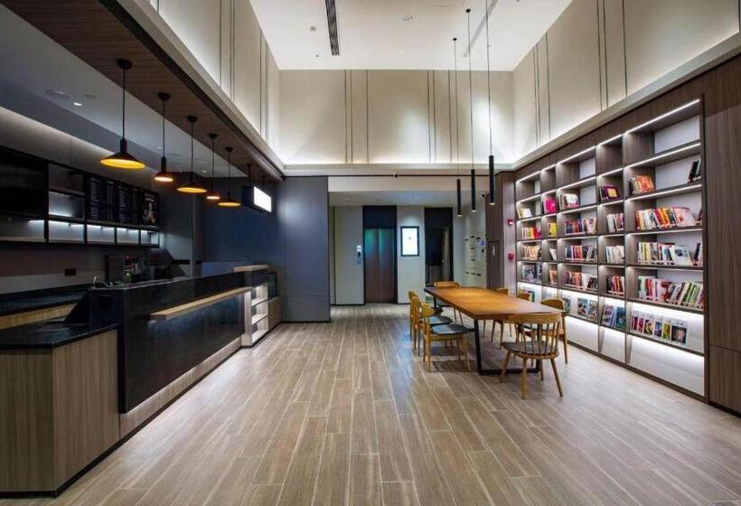 Hanting Hotel Chongqing Yunyang Bingjiang Park