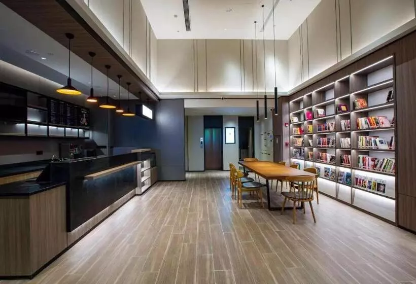 Hanting Hotel Chongqing Yunyang Bingjiang Park