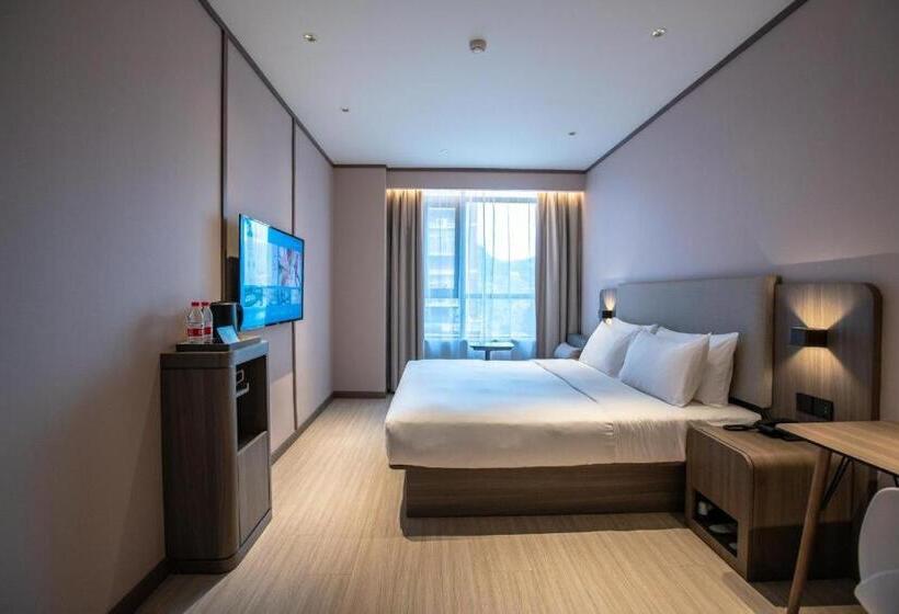 Hanting Hotel Chongqing Yunyang Bingjiang Park