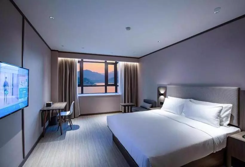 Hanting Hotel Chongqing Yunyang Bingjiang Park