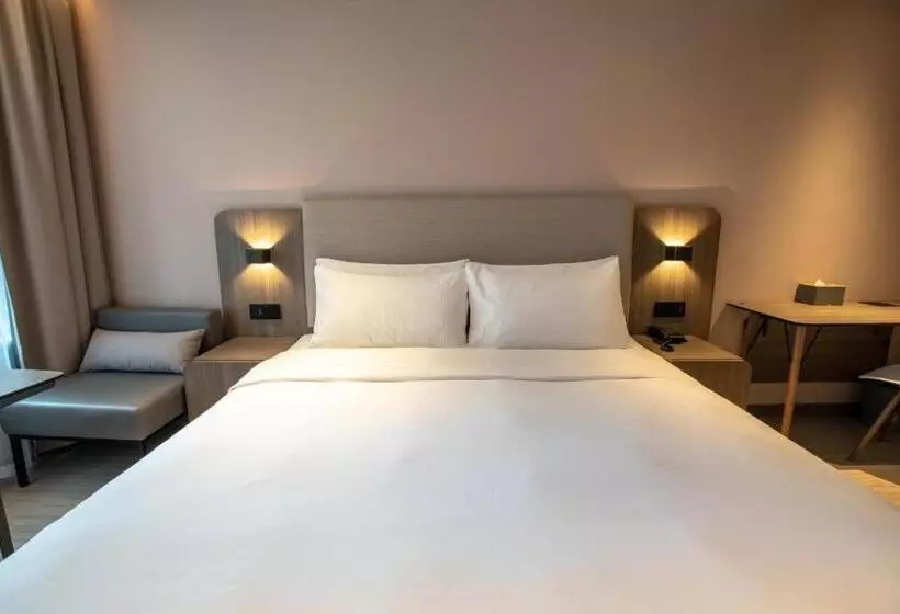 Hanting Hotel Chongqing Yunyang Bingjiang Park