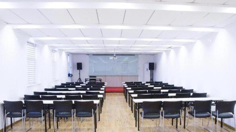 Hanting Hotel Jinan Pingyin Bus Terminal