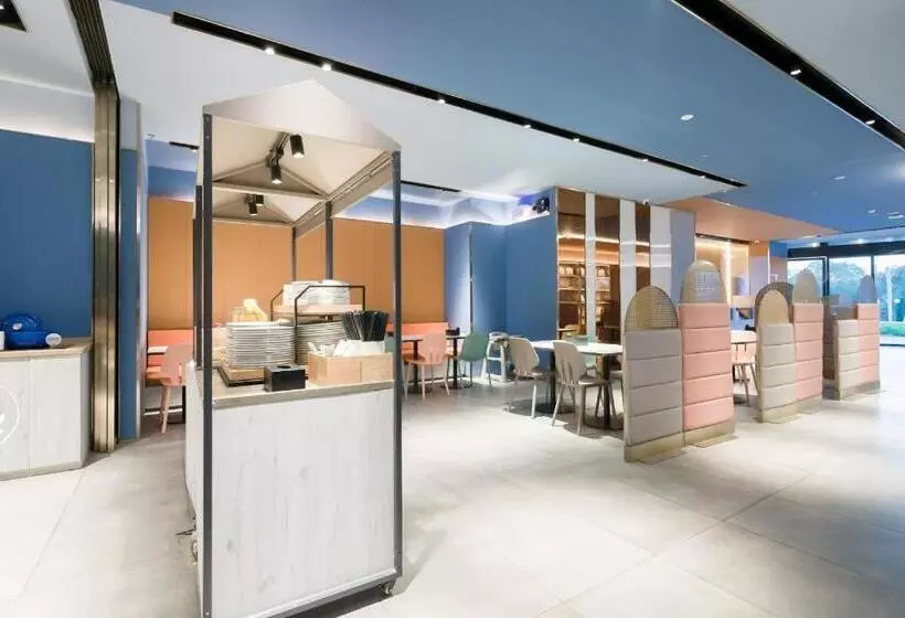 Hanting Hotel Nanchang West Railway Station National Sports Center