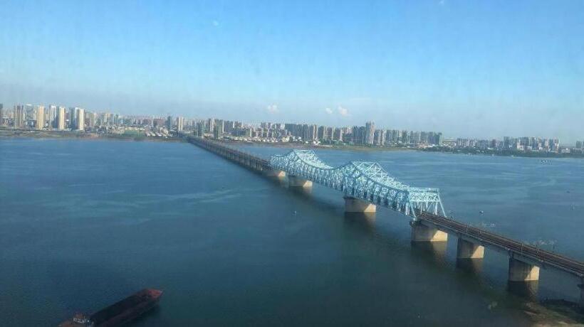 Hanting Hotel Nanchang West Railway Station National Sports Center