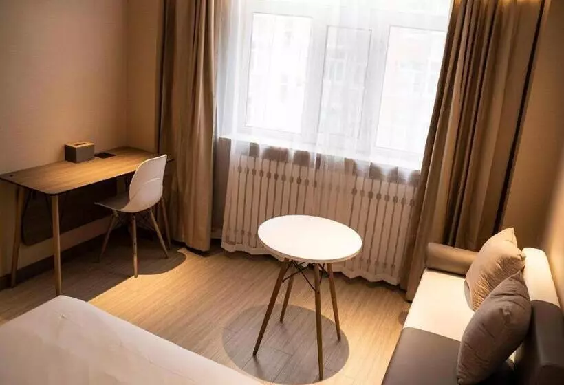 Hanting Hotel Zhalantun Qinghe Home Plaza