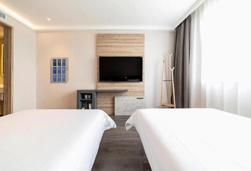 Hanting Premium Hotel Shanghai Fengxian Sports Center