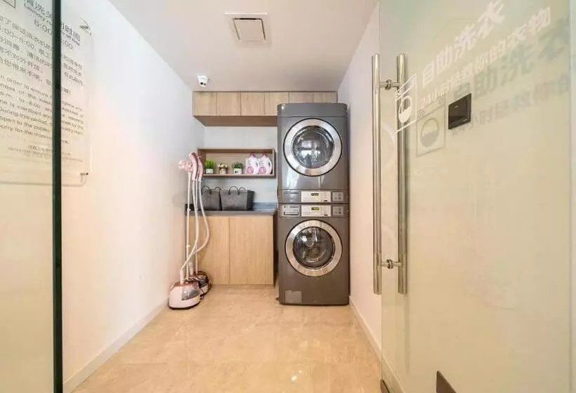 Hanting Premium Hotel Shanghai Fengxian Sports Center