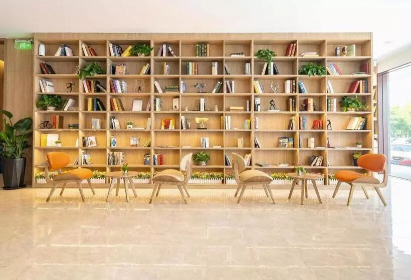 Hanting Premium Hotel Shanghai Fengxian Sports Center