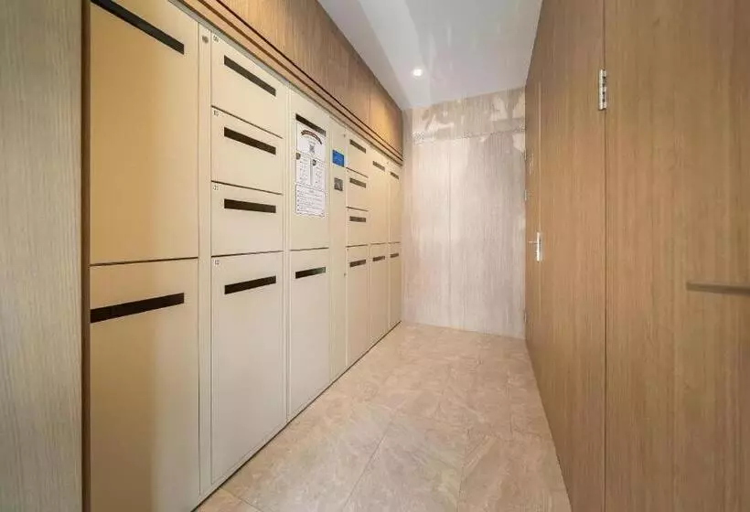 Hanting Premium Hotel Shanghai Fengxian Sports Center