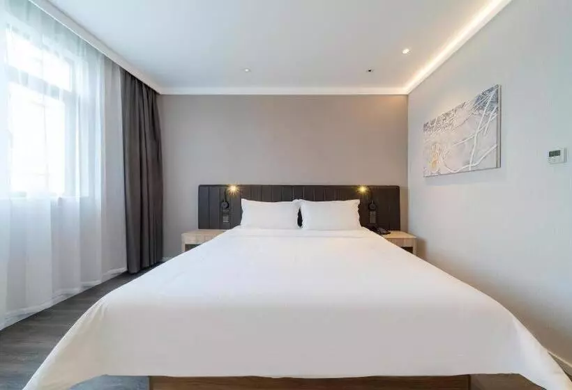 Hanting Premium Hotel Shanghai Fengxian Sports Center