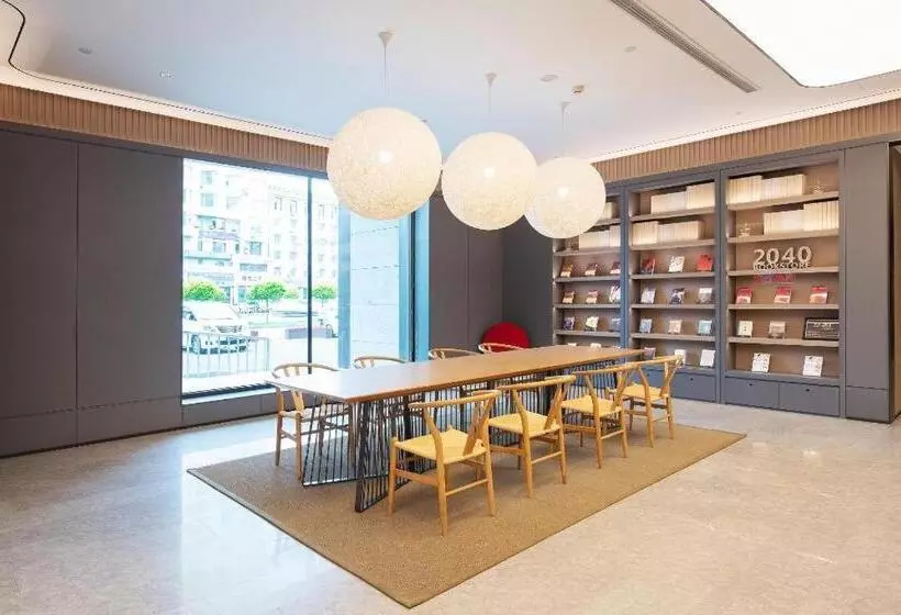 Ji Hotel Jiangnan Torch Building