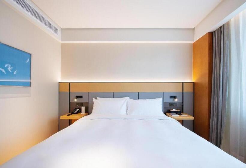 Ji Hotel Jiangnan Torch Building