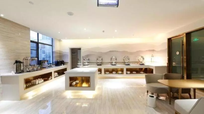 Ji Hotel Shiyan Fangxian Pedestrian Street