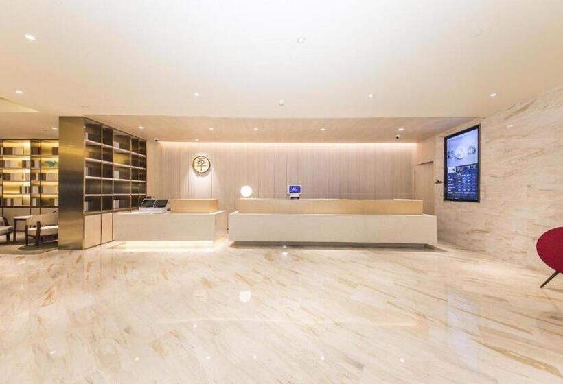 Ji Hotel Urumqi Xinbei Yuanchun