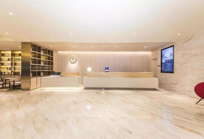 Ji Hotel Urumqi Xinbei Yuanchun