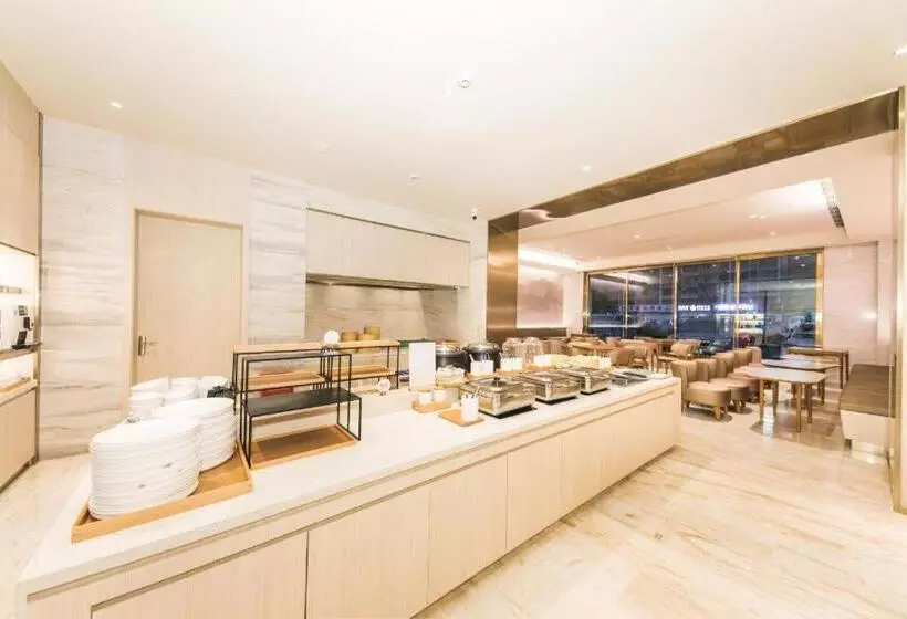 Ji Hotel Urumqi Xinbei Yuanchun