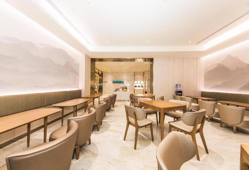 Ji Hotel Urumqi Xinbei Yuanchun