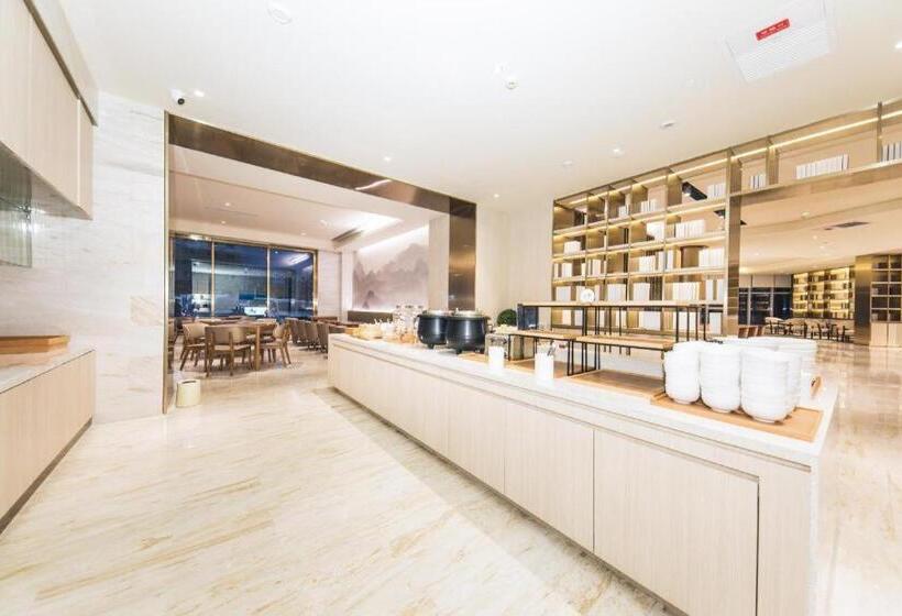 Ji Hotel Urumqi Xinbei Yuanchun