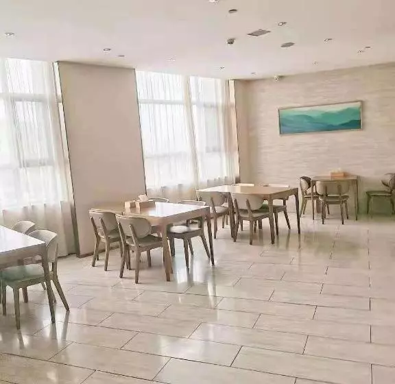 Ji Hotel Zhangye West Station