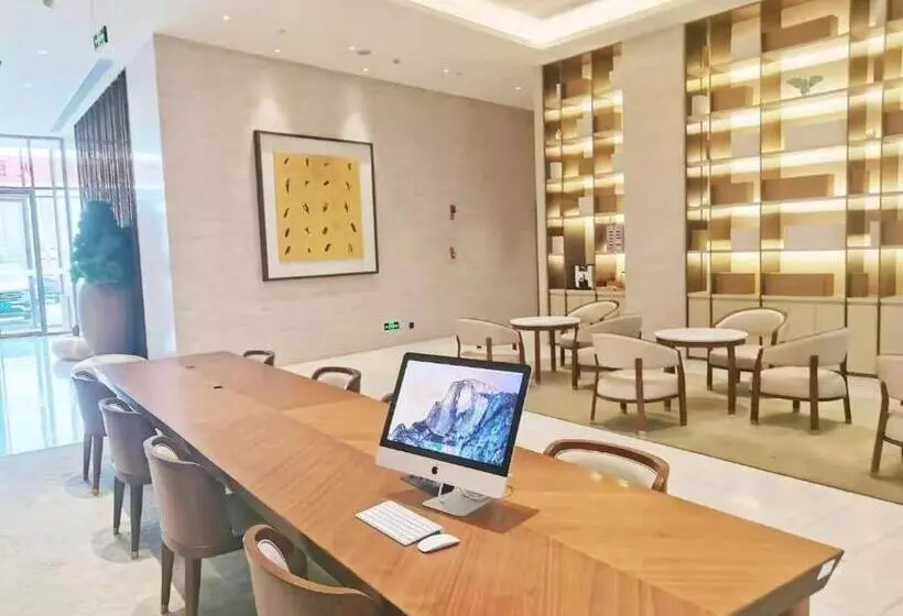 Ji Hotel Zhangye West Station