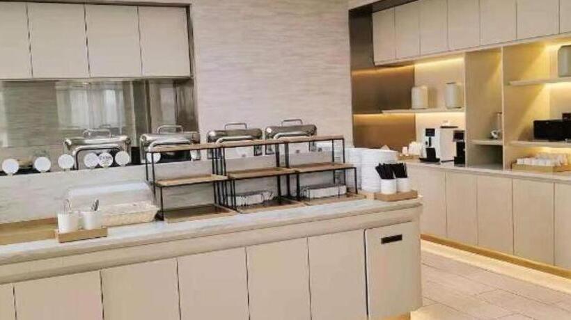 Ji Hotel Zhangye West Station